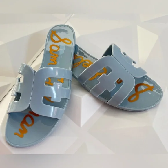 Sam Edelman Bay Jelly Slide Sandal
Color:Cape Blue Jelly Size:7 - Picture 5 of 13